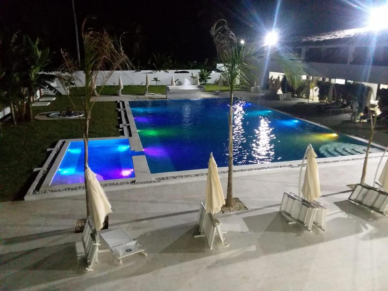 Oasi Encantada - Beach Resort Barahona Exterior photo